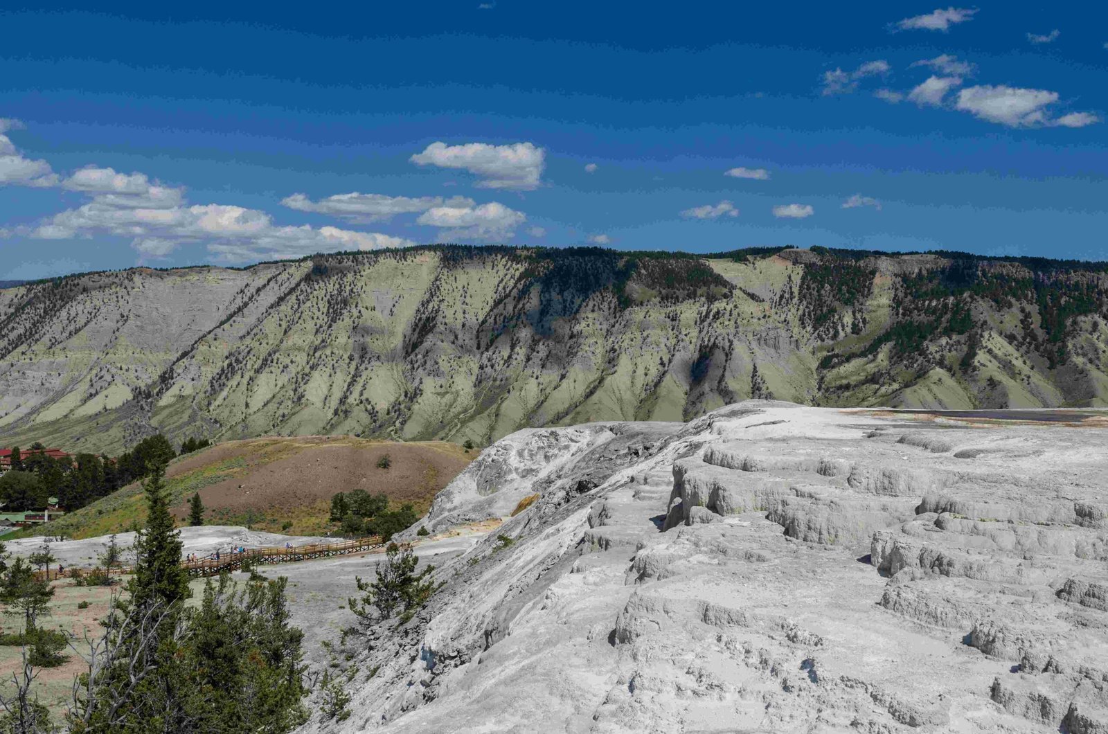 yellowstone national park geological formations